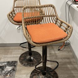 2 Bar Stools