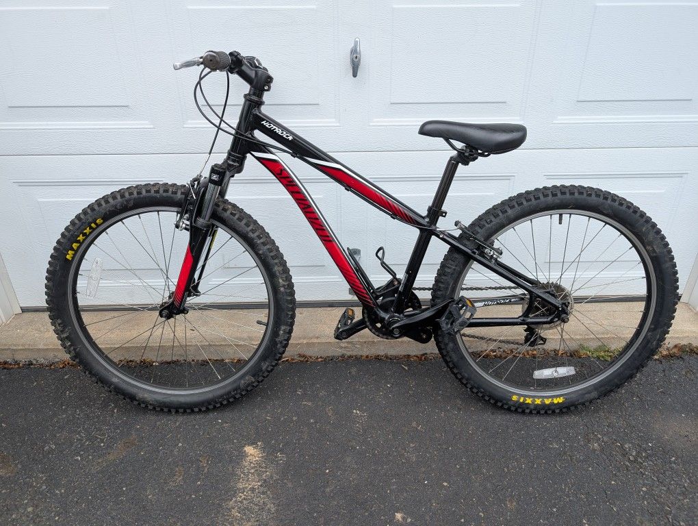 Specialized Hotrock 24 Inch Bike