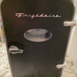Frigidaire Mini Fridge