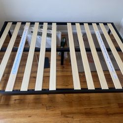 Zinus Full Bed Frame - 14in 
