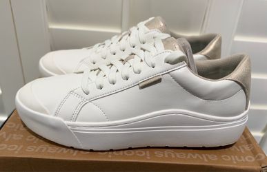 New Dr. Scholl's Time Off Go Women's White Sneakers (Women’s Size 8.5) - $55