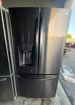 LG French Door Fridge – Black Stainless, Ice/Water, ThinQ WiFi