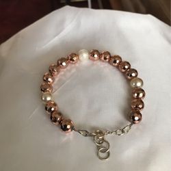 Hematite And Pearl Bracelet 