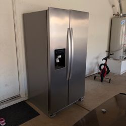 Whirlpool Stainless Steel Side-by-Side Refrigerator – Ice & Water Dispenser