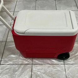Igloo Cooler With Wheels