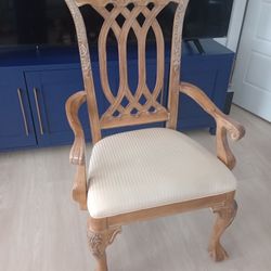 Beautiful Antique Style Side Chair 