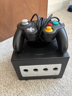 Nintendo GameCube DOL-001 - with SP2 port. Controller included.