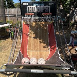 Basketball 