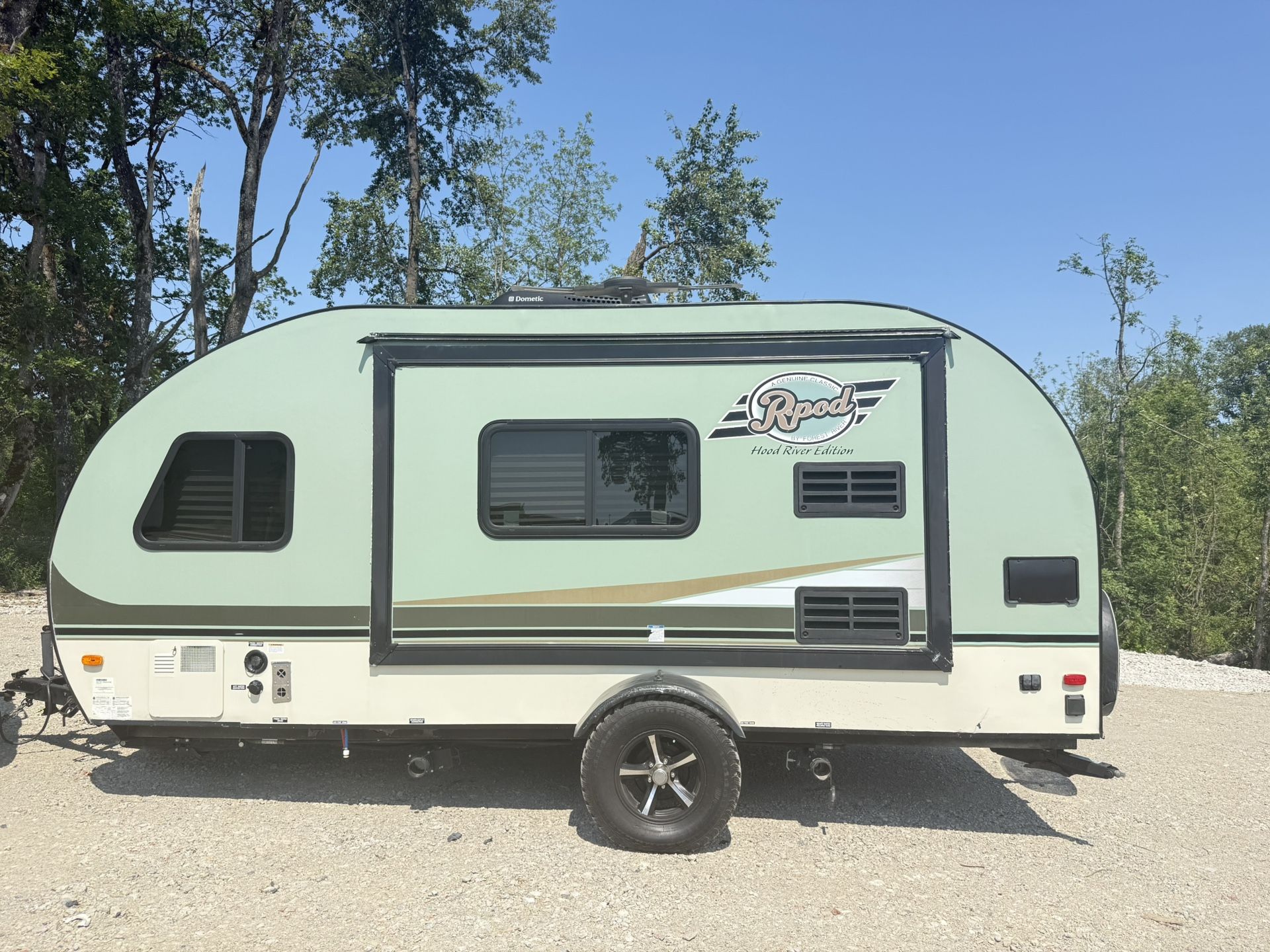 2016 2018 Forest River R-Pod 19ft Roof Air And Awning. Power Slide Out.1 Owner 2018 Forest River R-Pod 19ft Roof Air And Awning. Power Slide Out.1 Owner