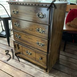 FREE.   FURNITURE
