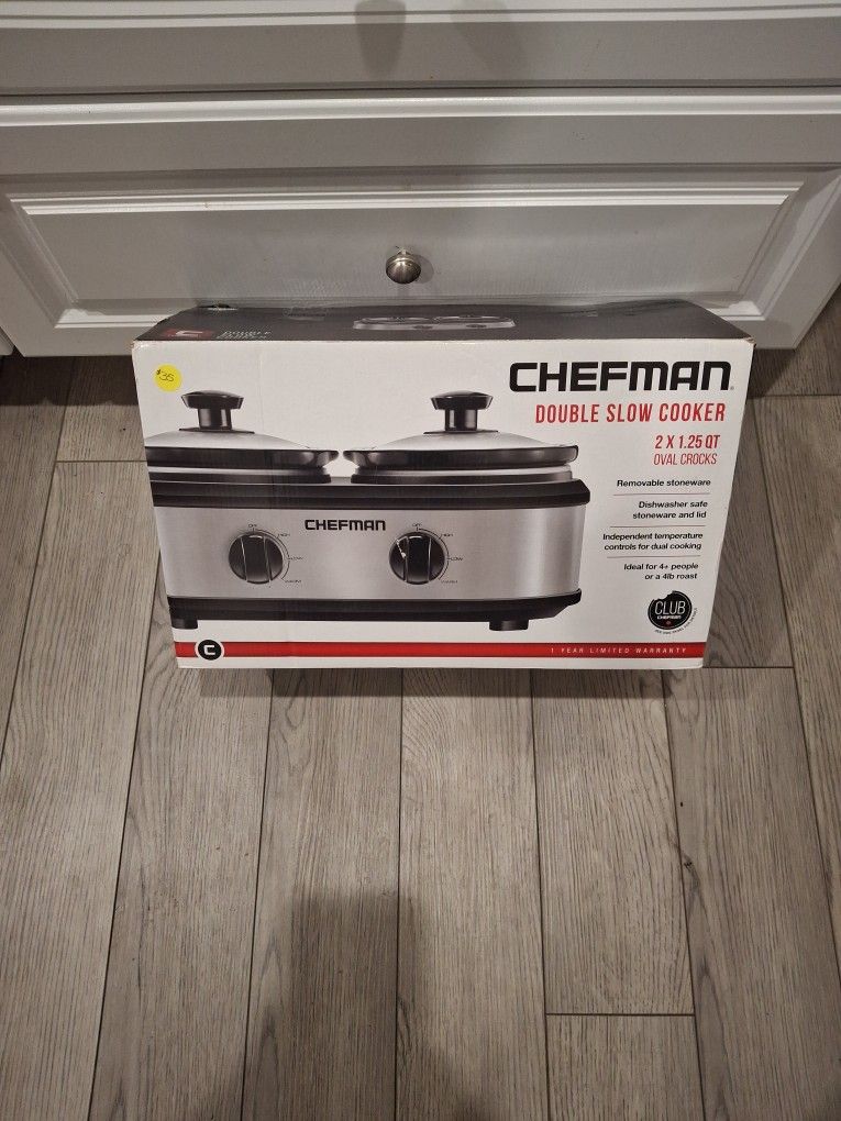 Chefman Double Slow Cooker 3x1.5