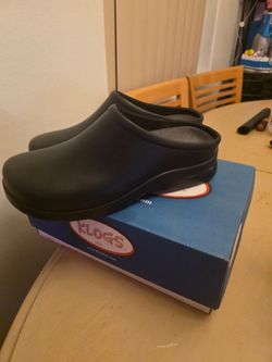 Klogs work shoes