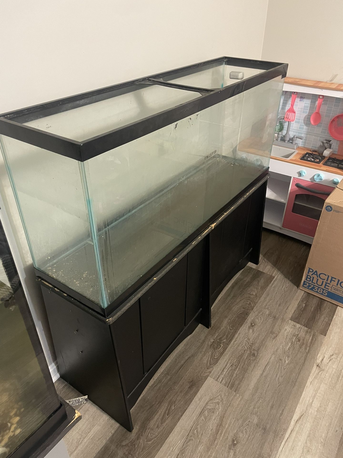 60 Gallon Fish Tanks Hundred Dollars Each Or Best Offer