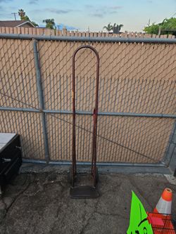 Heavy duty dolly (solid tires)