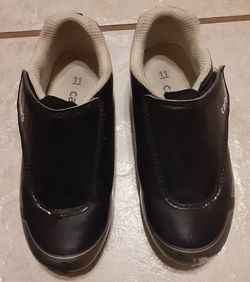 Carter's Kids' Unisex Size 11 Man Made Materials Black Velcro Cleats