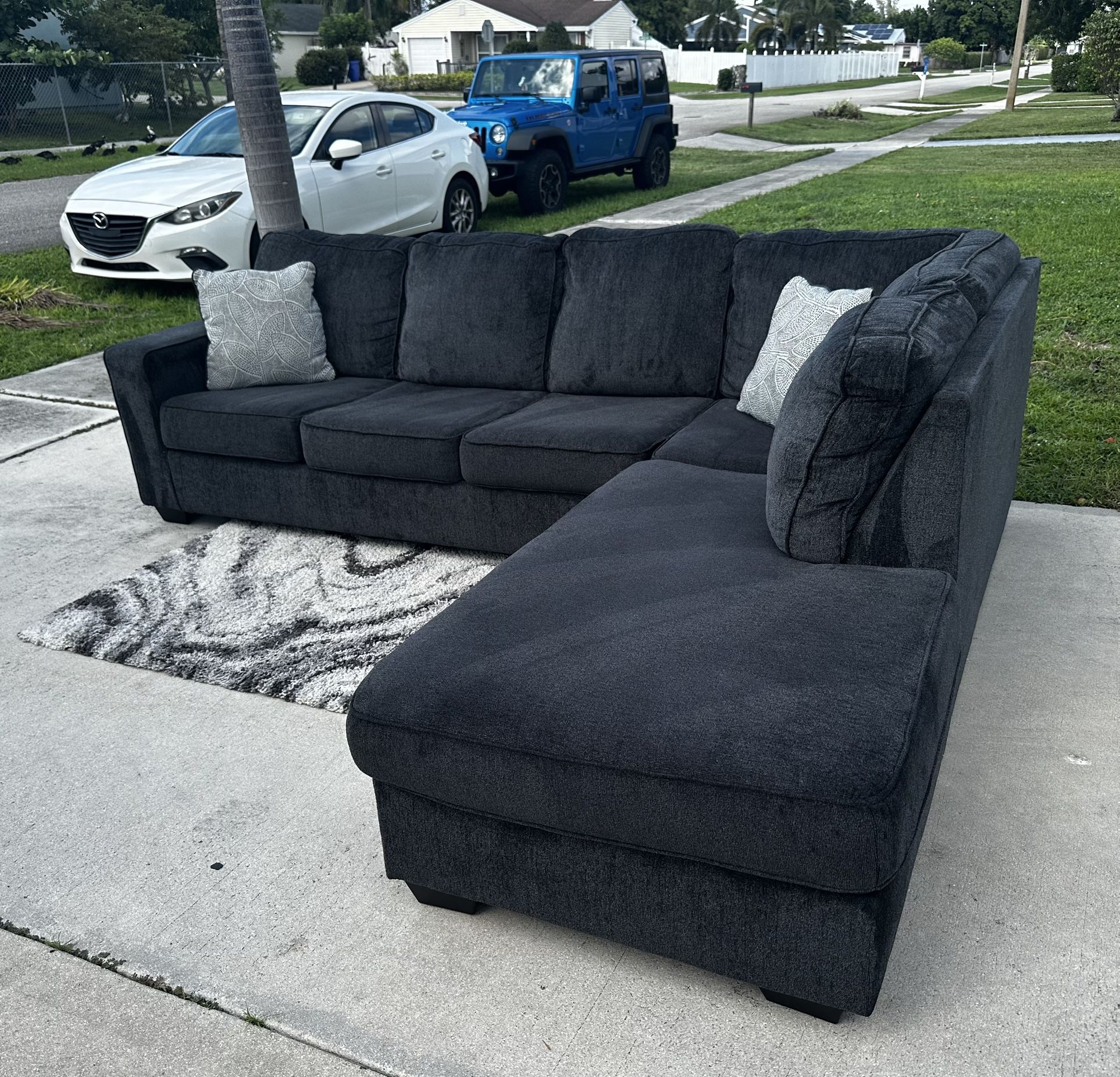 Grey Sectional Sofa Delivery Included π»