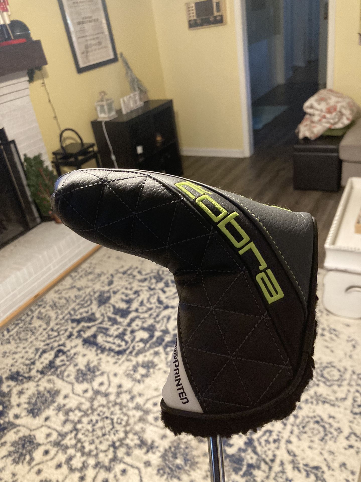 Left Handed Arm Lock Cobra Putter