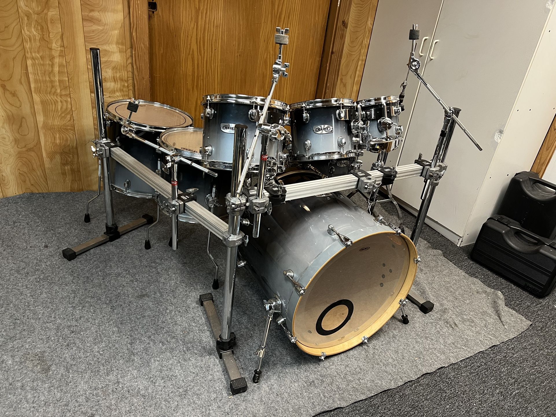 7 Piece Drum Set