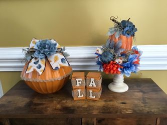 Fall decor for table or mantle…They light up
