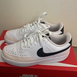 Nike Court Vision Low