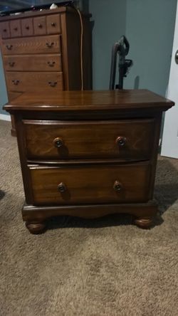 Nightstand/dresser