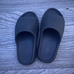 Adidas Yeezy Slides