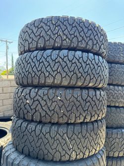 LT 245/75r17 Bfgoodrich ko3 tires en excelentes condiciones de vida las 4