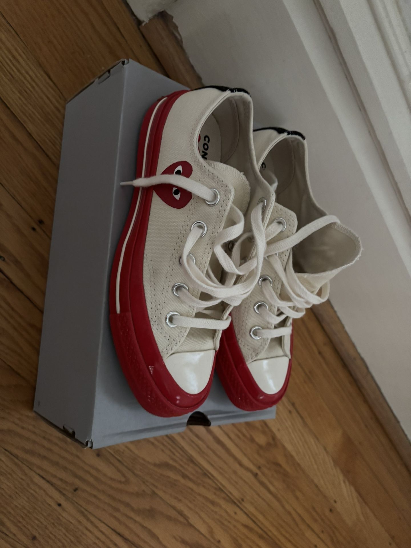 Comme De Garçon Converses