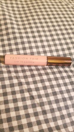 Fashion Fair Matte Lip Creme - Lace