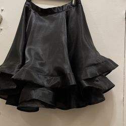 BIG SALE! 1/2/3 Layers! Noel Wardrobe! Pretty Stunning New Imported Formal Skirt For Wedding Invites, Birthday Celebration, Christmas Party, Etc.