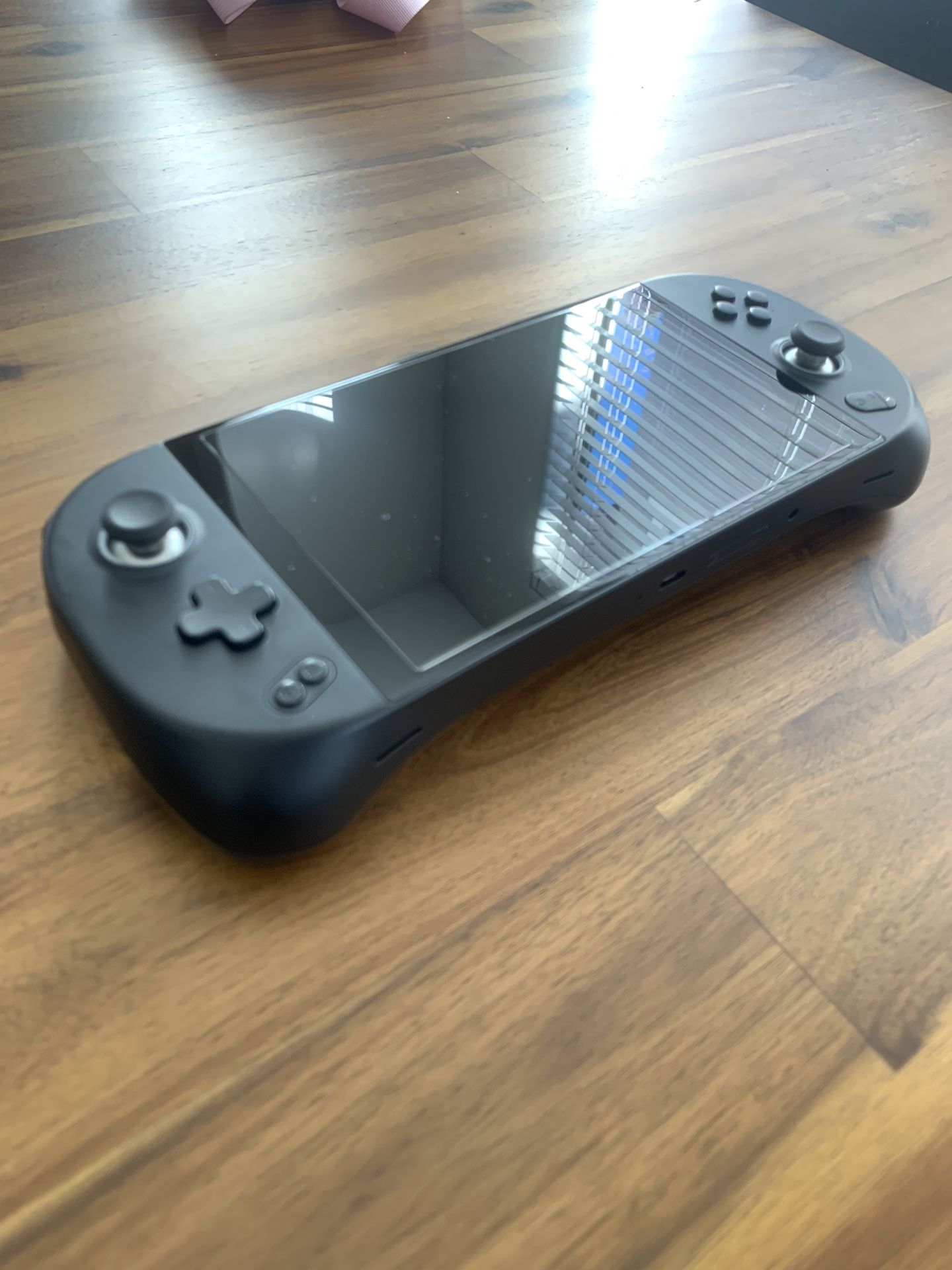 AYANEO Geek AMD Ryzen 7 6800U 16GB RAM 1TB SSD Windows 11 Handheld Gaming PC