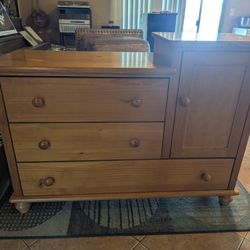 Dresser/changing Table $40