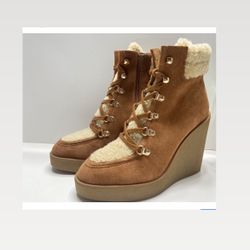 NWOT ⚜️🤎⚜️ Jessica Simpson Women's  7.5 Tan Wedge Boot