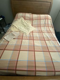 Quilt and pillowcase