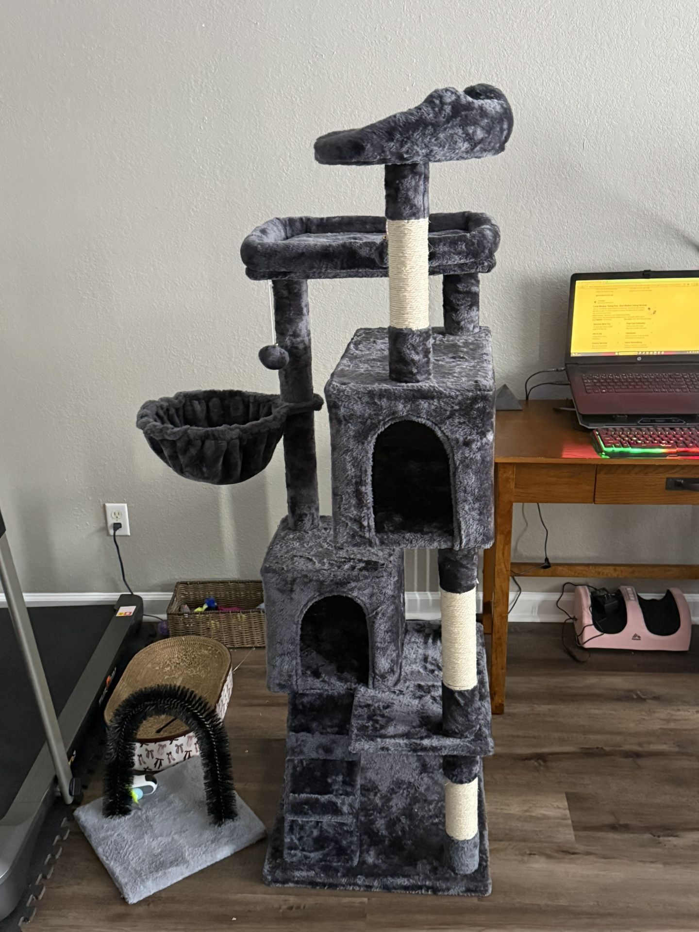 Cat Play Tower