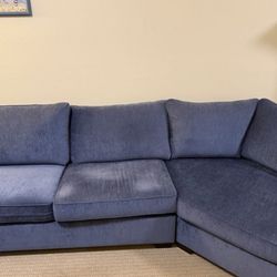 Sofa blue