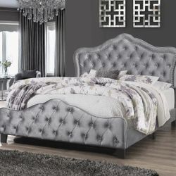 VINTAGE GLAM GRAY VELVET FABRIC QUEEN CAL OR EASTERN SIZE BED - CAMA