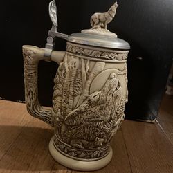 Vintage TRIBUTE TO THE NORTH AMERICAN WOLF  Stein Handcrafted in Brazil 9”H