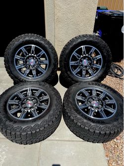 GMC Sierra AT4 Wheels and Tires w/ TPMS - like new