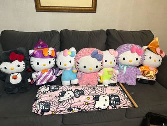 Hello kitty greeters (READ DESCRIPTION)