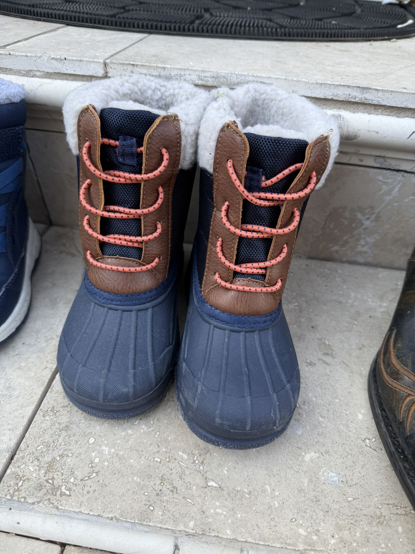 Oshkosh B’Gosh snow boots