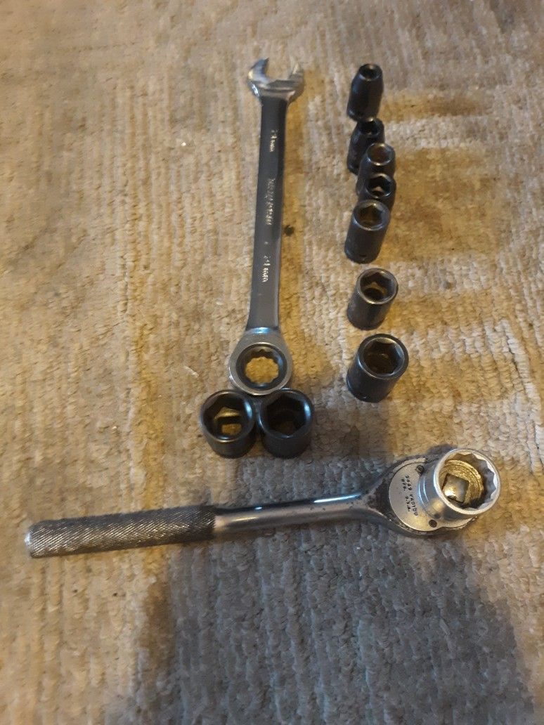 1/2 In Socket