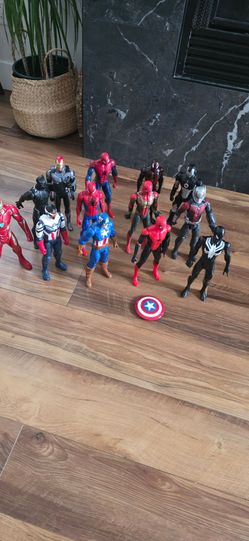 collection titan hero