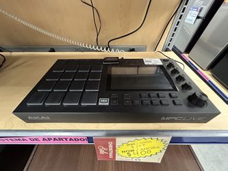 AKAI MPC Live