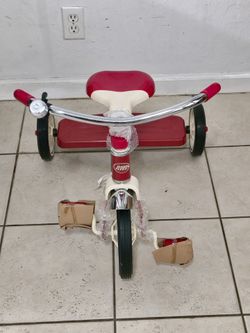 NEW! Radio Flyer Classic Red Tricycle, for Ages 2-4, 10" Front Wheel, Bell, Steel Frame