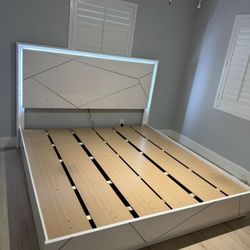 Bed With Led King Or Queen 