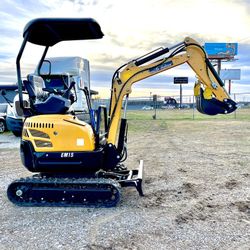 New 2024 Mini Excavator 