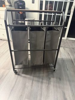 TRINITY 3-bag Laundry Cart with Flip-up Top