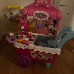 Minnie Mouse Ice Cream Cart