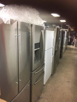 Brand New Scratch and Dent Appliances/ Delivery and Finance Available/ Washers Dryers Fridges Stoves Dishwashers Freezers Microwaves/ Unbelievable Pr